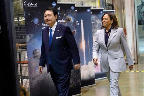 Yoon opens state visit with spotlight on space, mega deals
